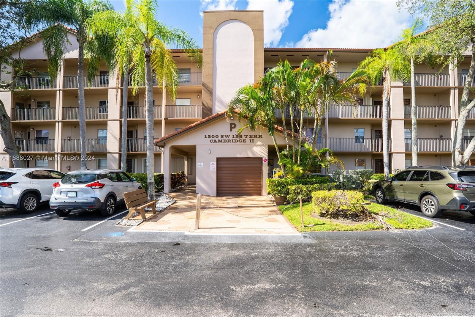 Real estate property located at 1300 124th Ter #107P, Broward, CAMBRIDGE, Pembroke Pines, FL