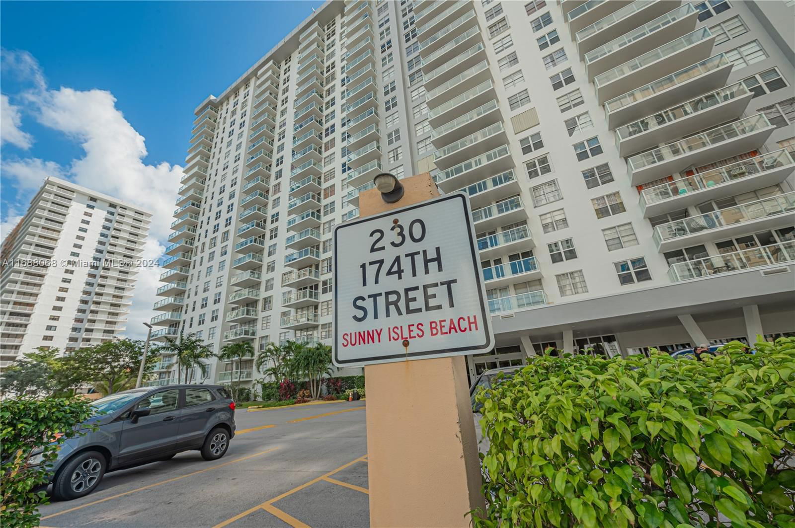 Real estate property located at 230 174th St MO10, Miami-Dade, WINSTON TOWER 300 CONDO, Sunny Isles Beach, FL