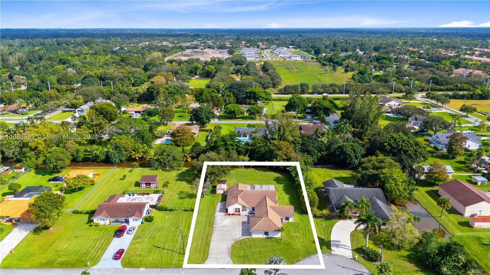 Real estate property located at 2940 155th Ln, Broward, D & M ACRES, Davie, FL