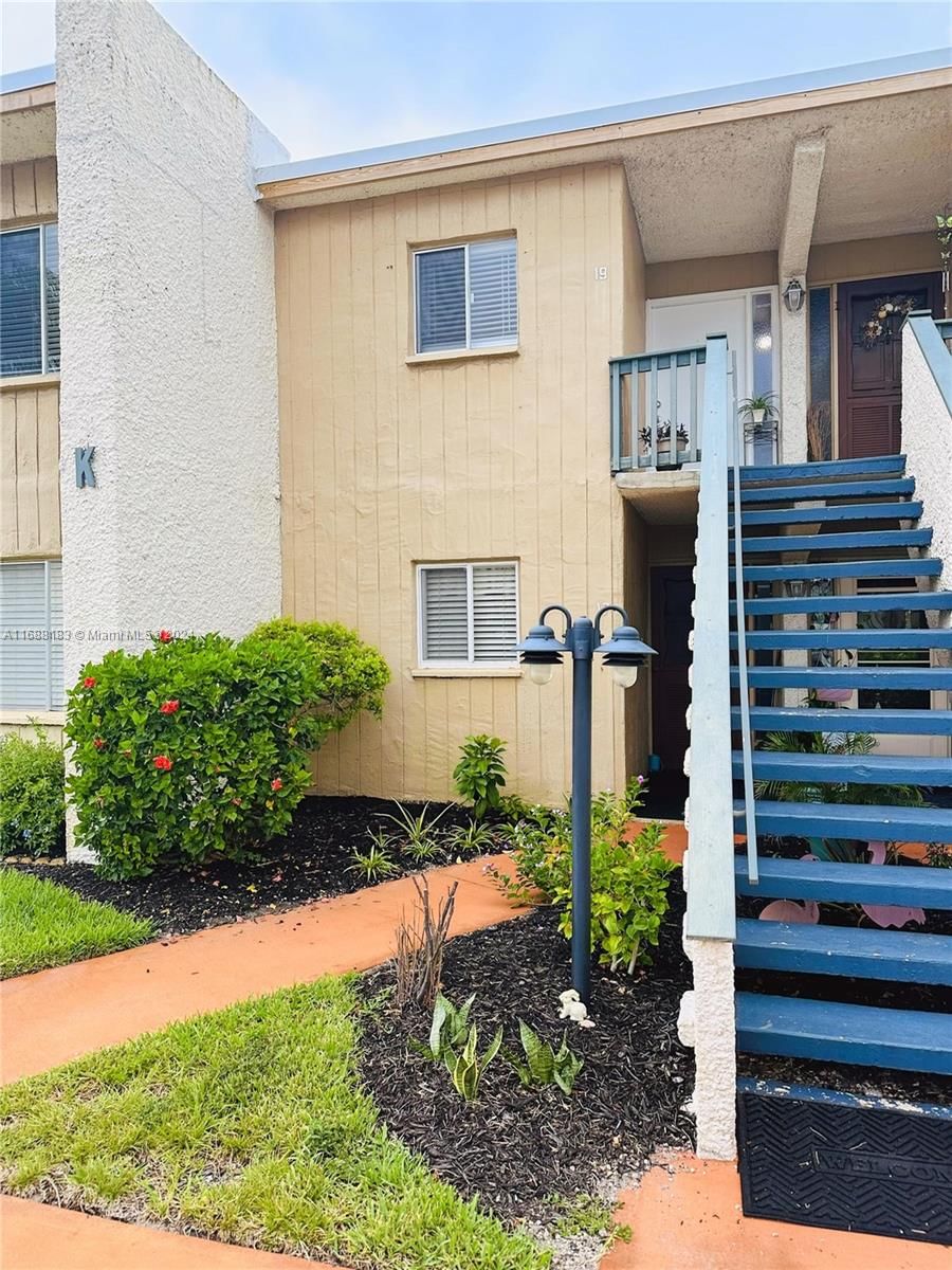 Real estate property located at 1310 14th Ct #19, Martin, BEACON 21 CONDO, Jensen Beach, FL