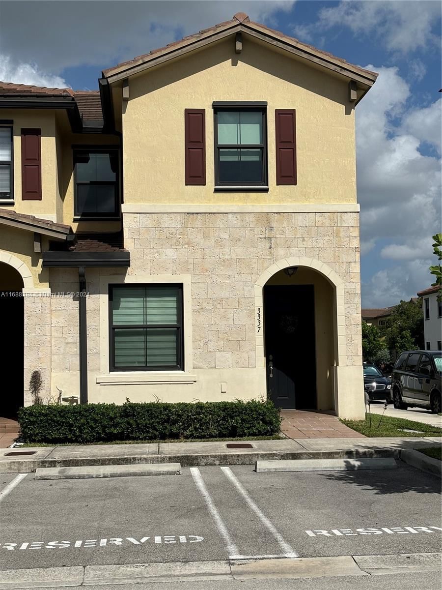 Real estate property located at 3337 105th Ter #3337, Miami-Dade, AQUABELLA SECTION TWO, Hialeah, FL