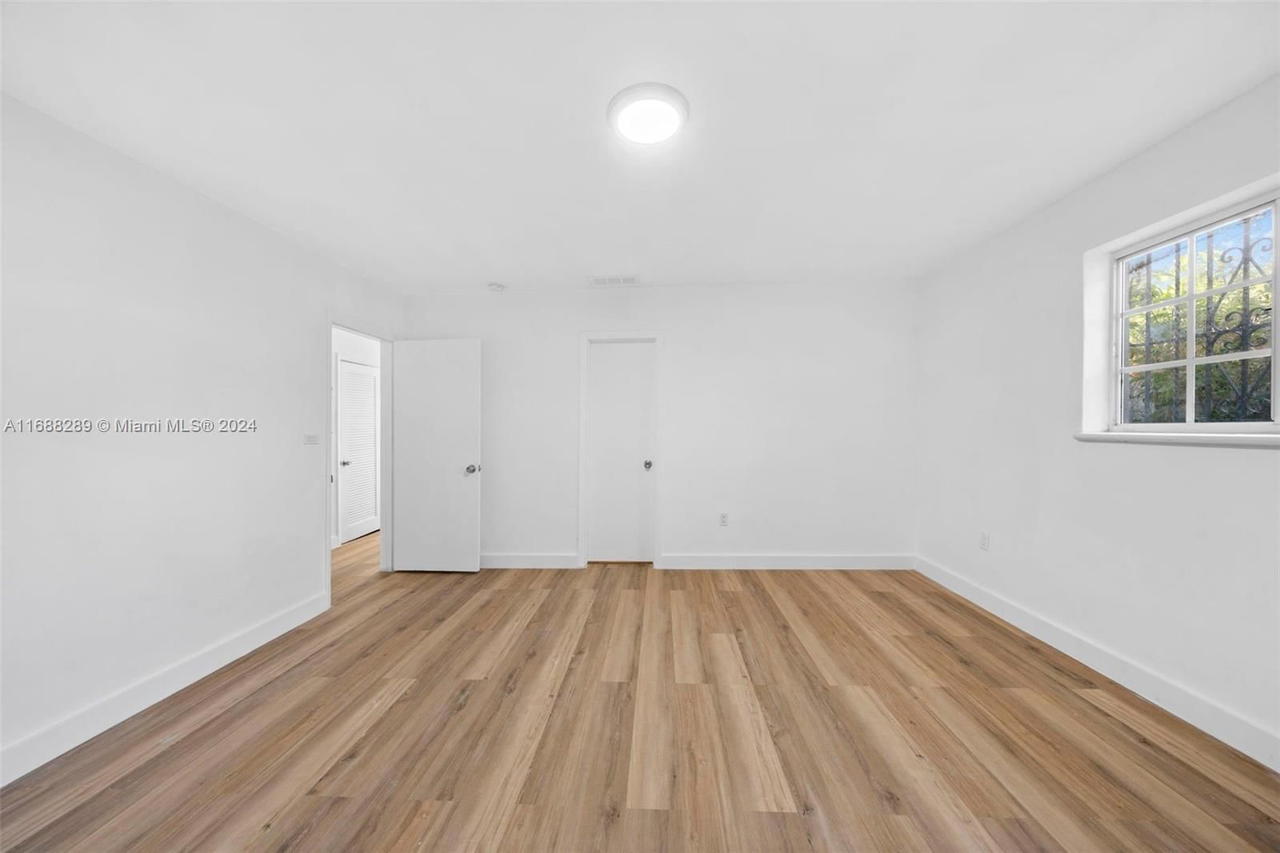 Real estate property located at 361 39th St, Miami-dade, Cobos Fronton Sub 2, Hialeah, FL