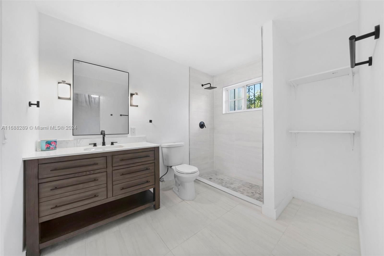 Real estate property located at 361 39th St, Miami-dade, Cobos Fronton Sub 2, Hialeah, FL