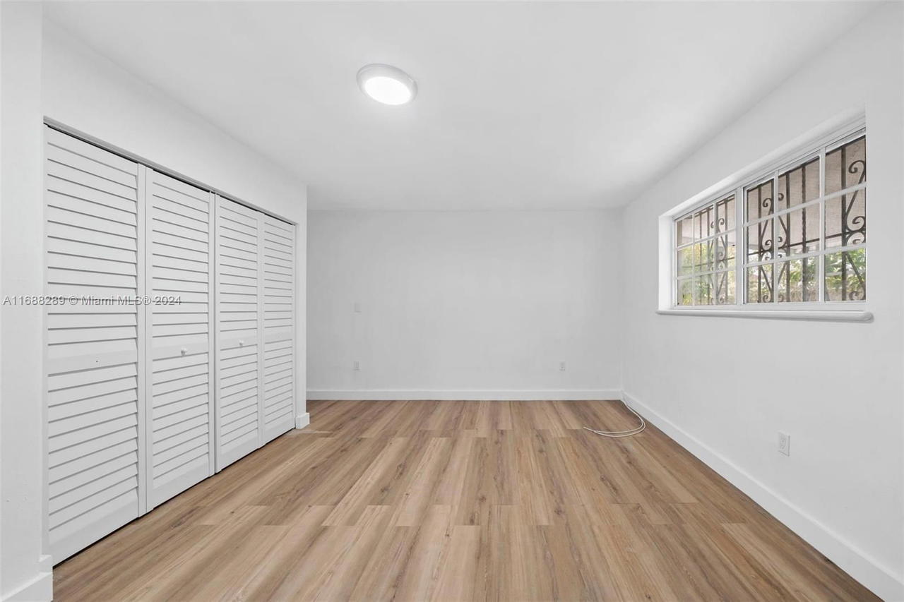Real estate property located at 361 39th St, Miami-dade, Cobos Fronton Sub 2, Hialeah, FL