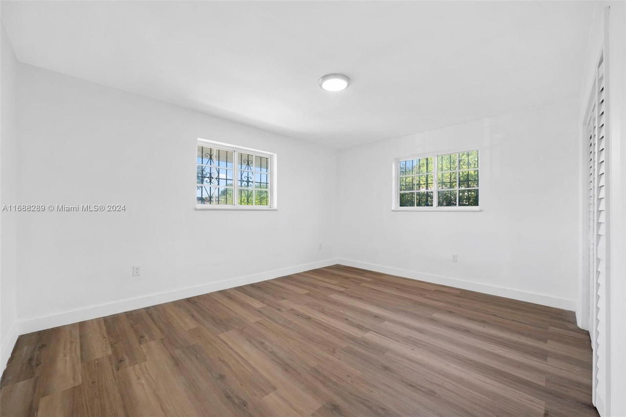 Real estate property located at 361 39th St, Miami-dade, Cobos Fronton Sub 2, Hialeah, FL