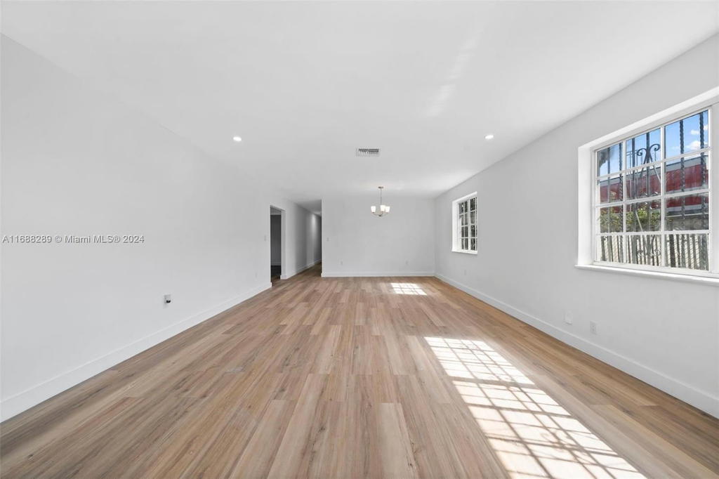 Real estate property located at 361 39th St, Miami-dade, Cobos Fronton Sub 2, Hialeah, FL