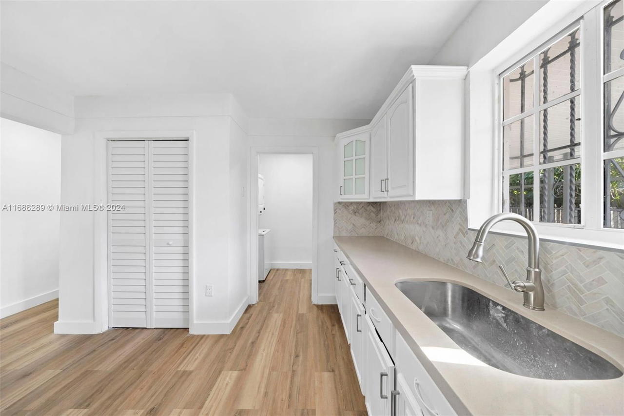 Real estate property located at 361 39th St, Miami-dade, Cobos Fronton Sub 2, Hialeah, FL