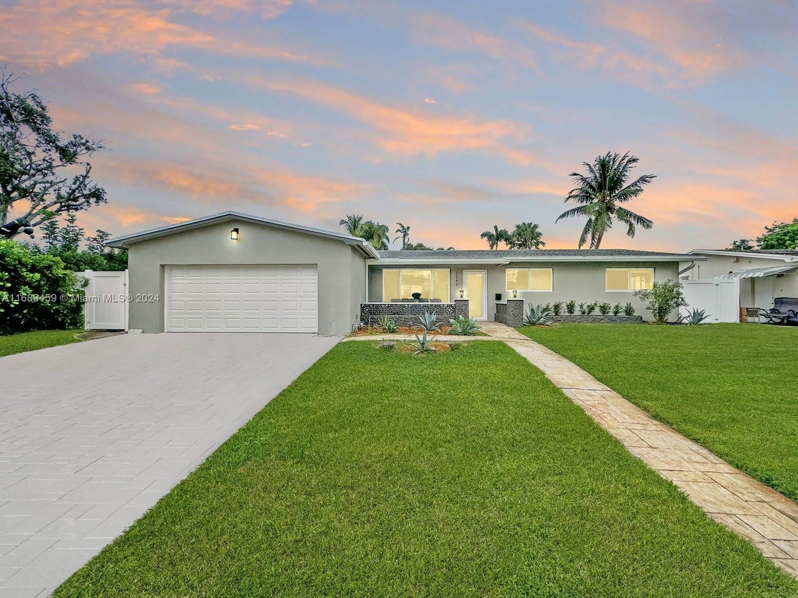 Real estate property located at 2241 87th Ter, Broward, PASADENA LAKES WEST, Pembroke Pines, FL