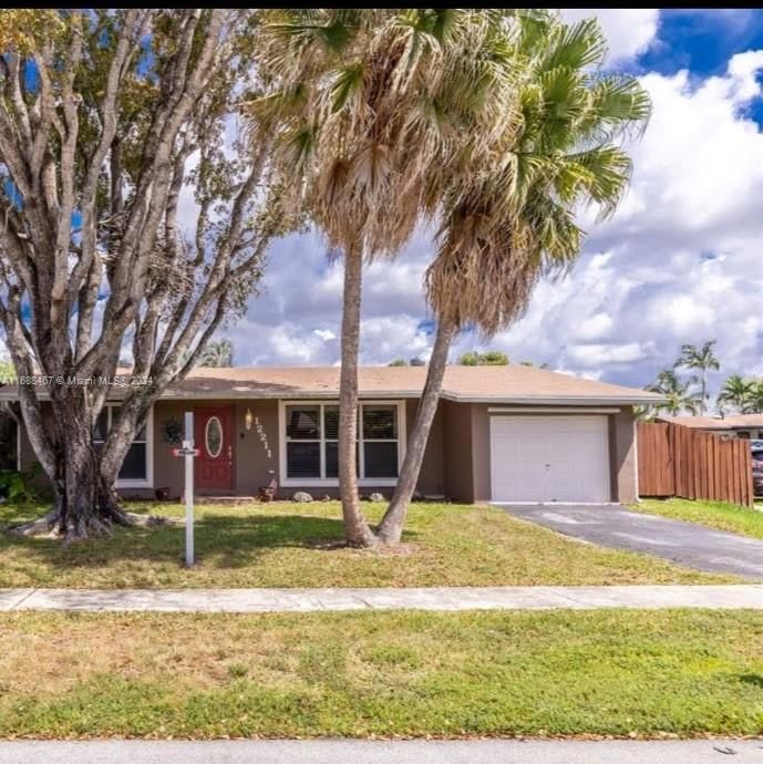 Real estate property located at 12211 29th St, Broward, SUNRISE GOLF VILLAGE SEC, Sunrise, FL