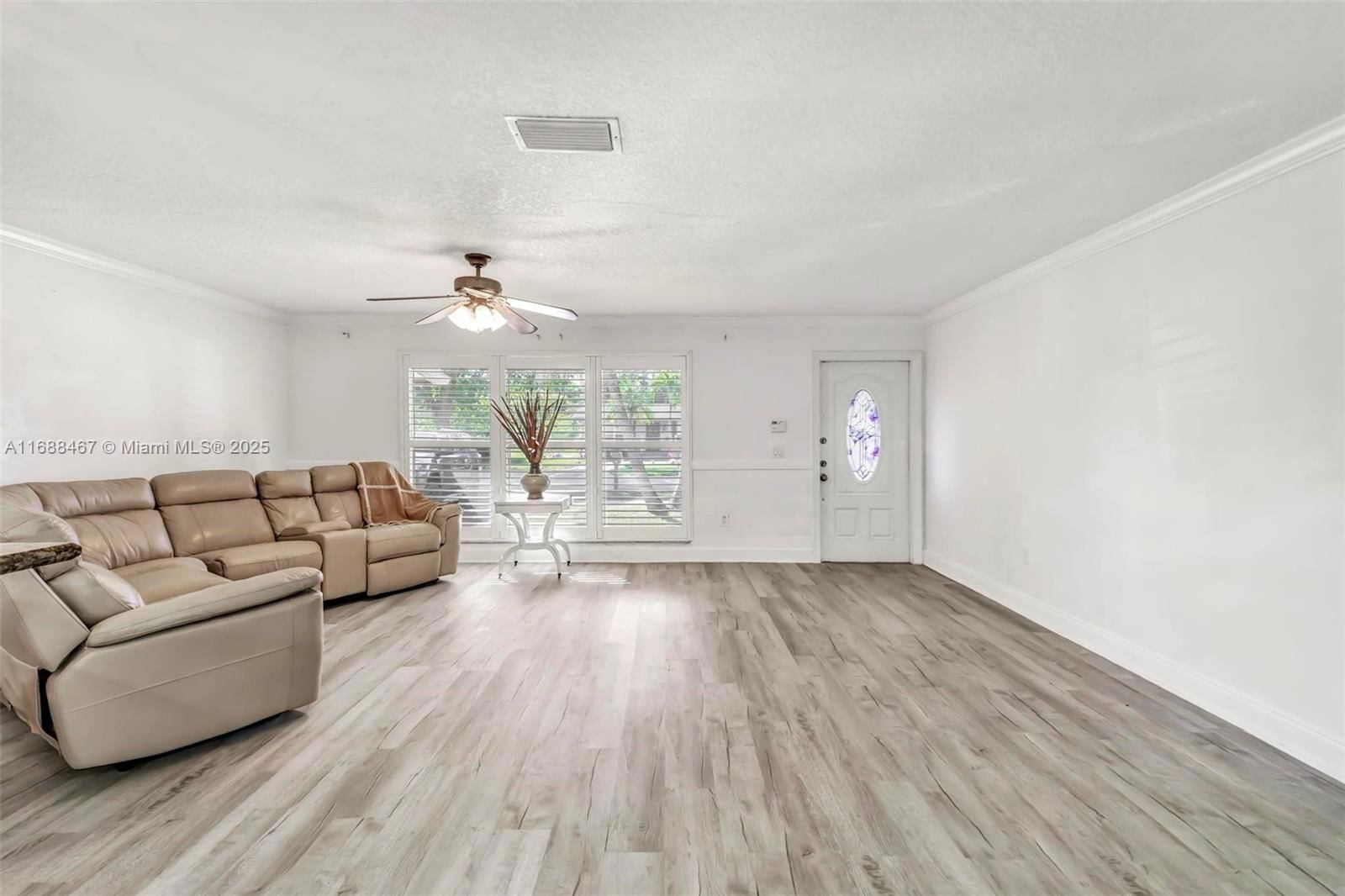 Real estate property located at 12211 29th St, Broward, Sunrise Golf Village Sec, Sunrise, FL