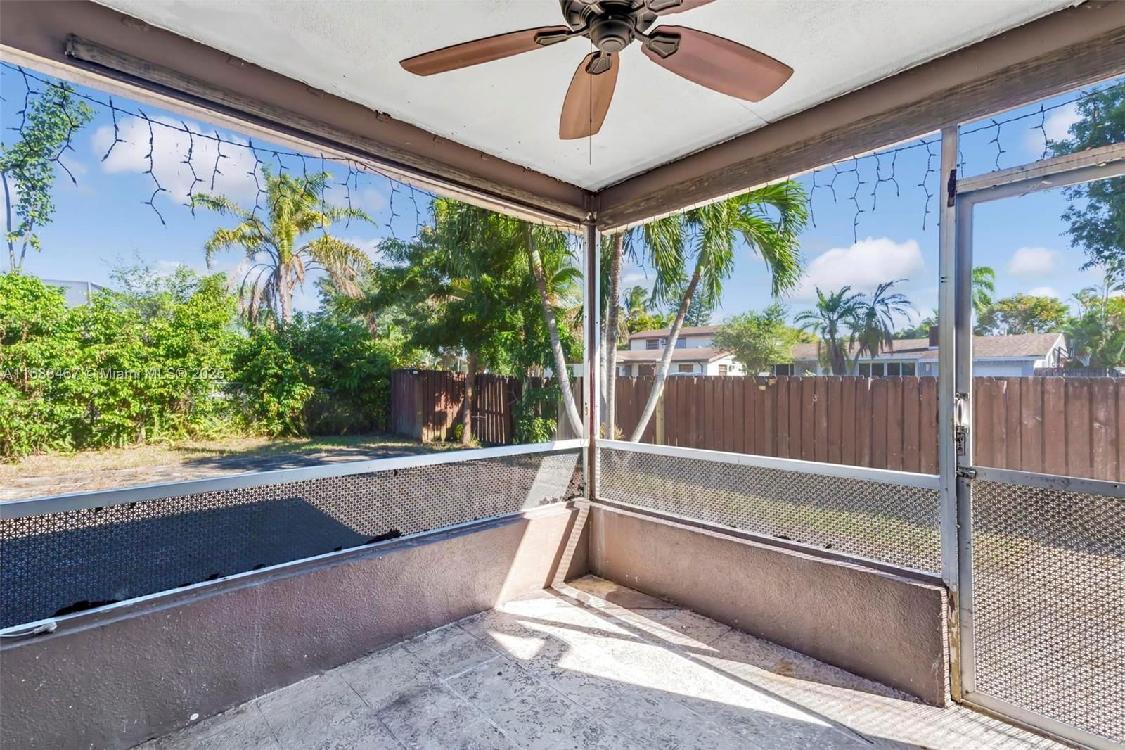 Real estate property located at 12211 29th St, Broward, Sunrise Golf Village Sec, Sunrise, FL