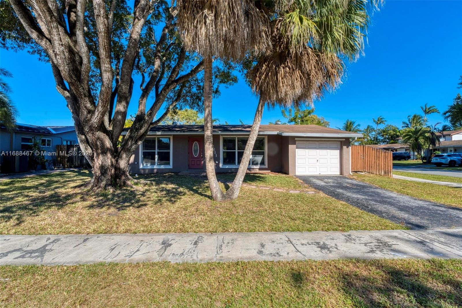 Real estate property located at 12211 29th St, Broward, Sunrise Golf Village Sec, Sunrise, FL