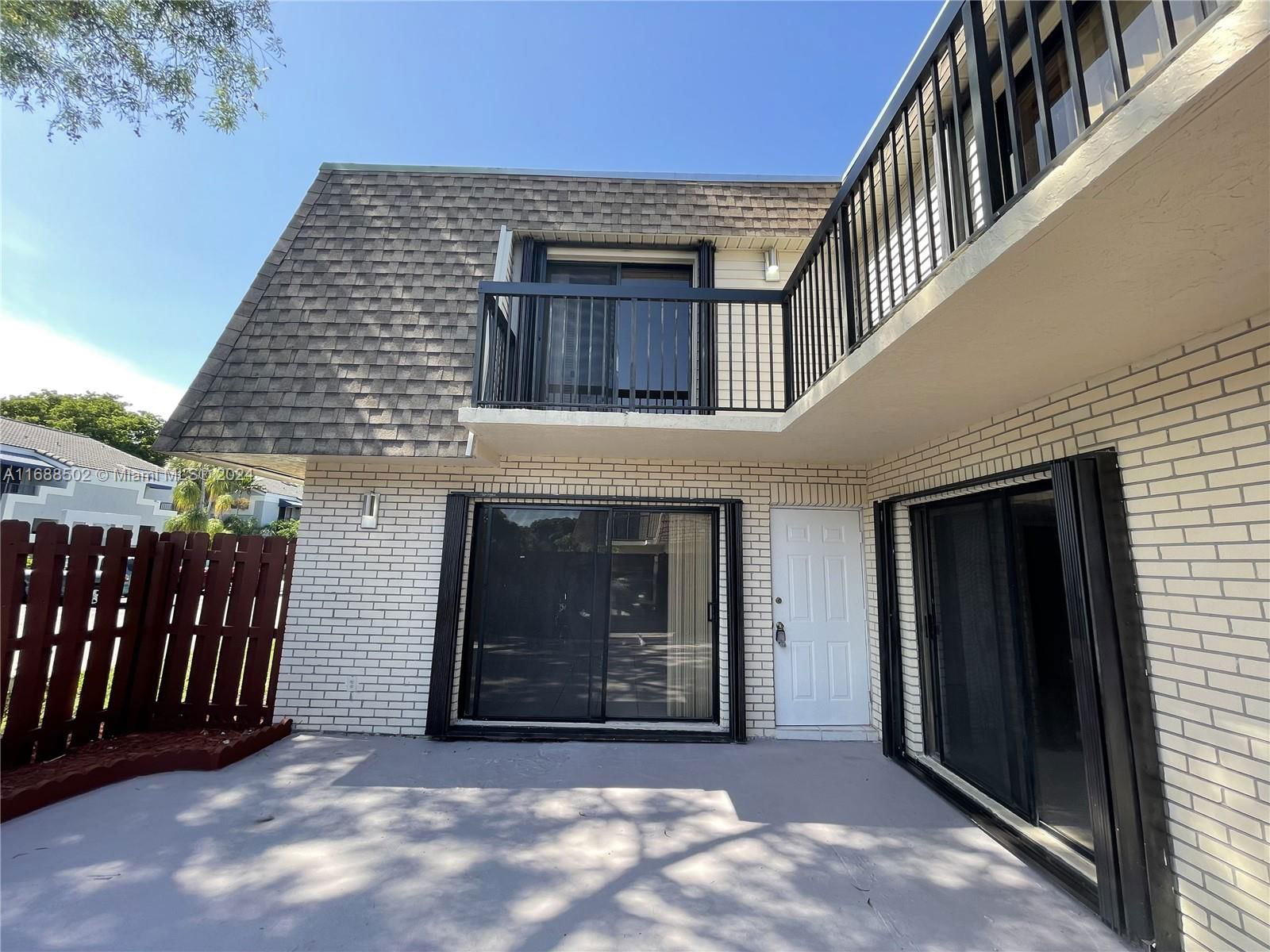 Real estate property located at 8215 23rd Ct #17D, Broward, BAY TREE PATIO HOMES COND, North Lauderdale, FL