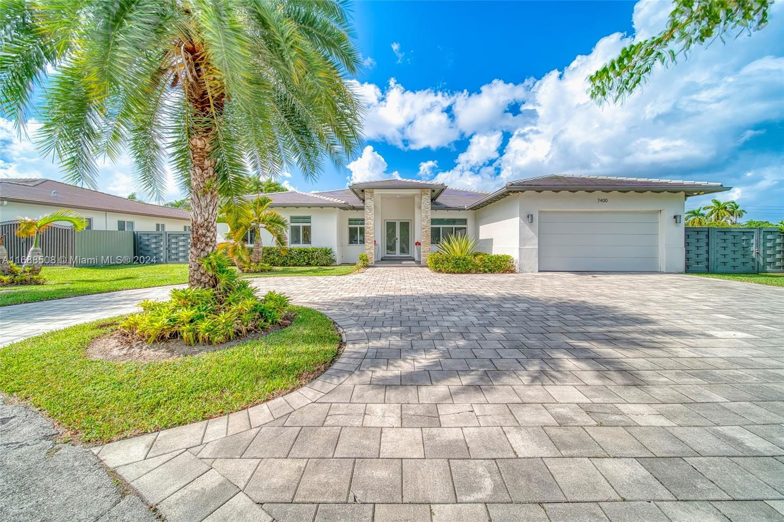 Real estate property located at 7400 124th Ct, Miami-Dade, RED BERRY ESTATES, Miami, FL