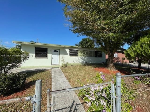 Real estate property located at 10791 221st St, Miami-Dade, LINCOLN ESTS, Miami, FL