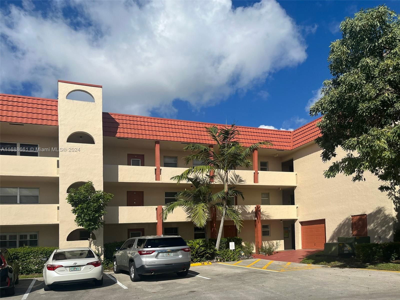 Real estate property located at 7991 Sunrise Lakes Dr #306, Broward, SUNRISE LAKES 33 CONDO, Sunrise, FL