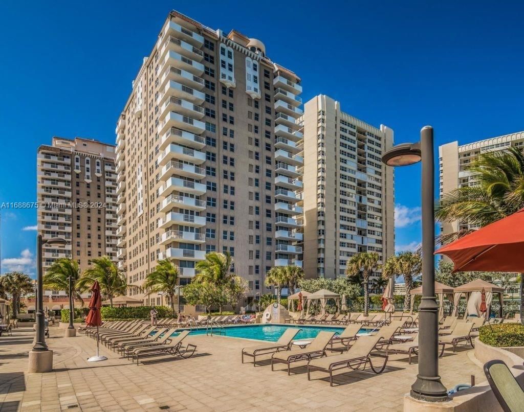 Real estate property located at 1920 Ocean Dr #7D, Broward, MALAGA TOWERS CONDO, Hallandale Beach, FL