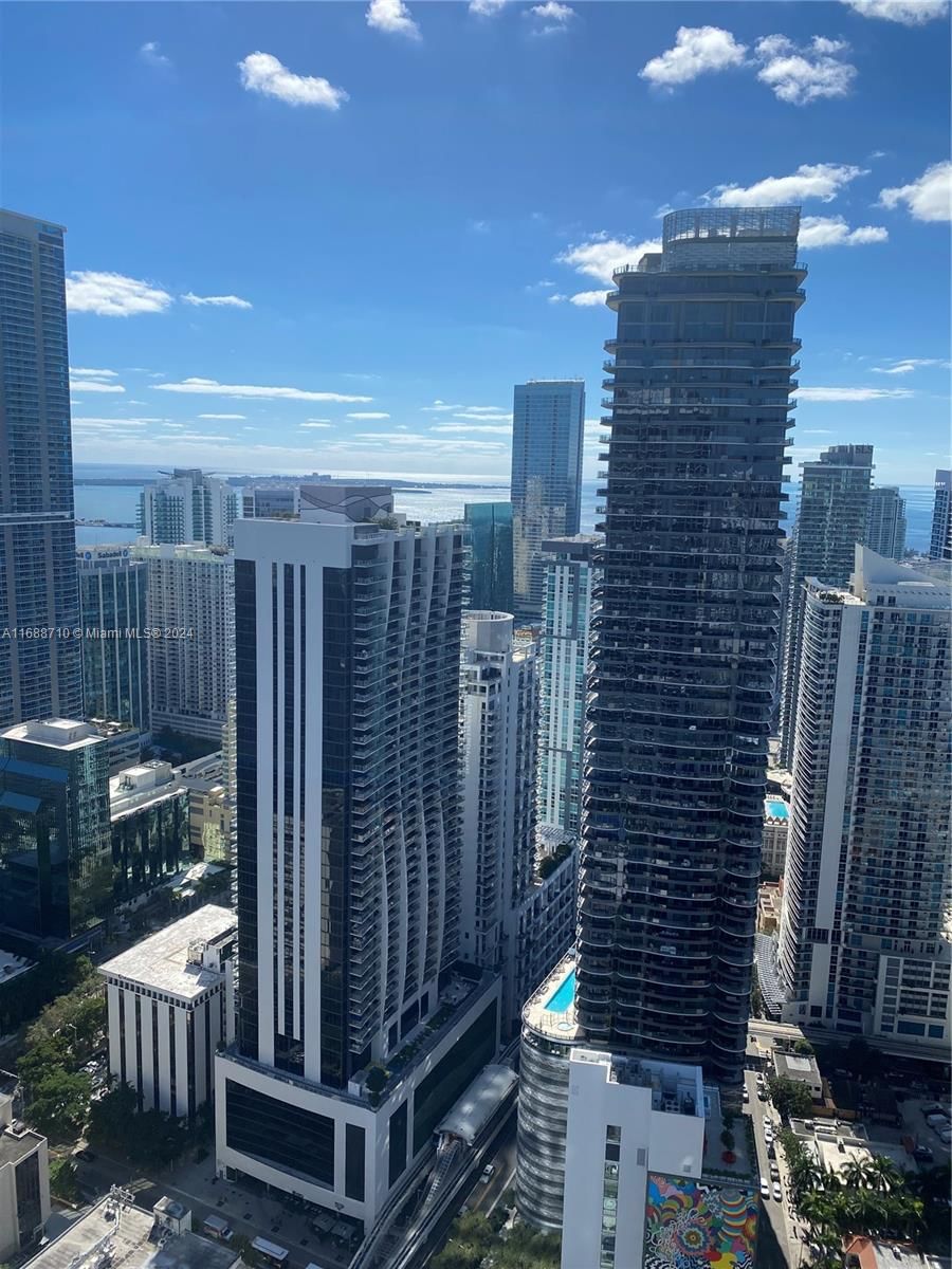 Real estate property located at 801 Miami Ave #5002, Miami-Dade, 801 SMA RESIDENCES CONDO, Miami, FL