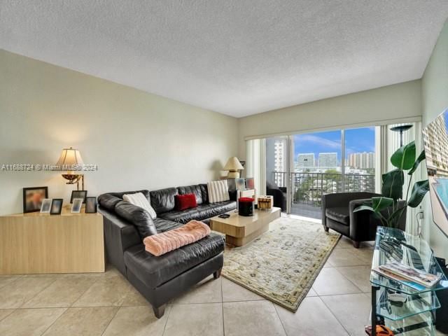 Real estate property located at 500 Bayview Dr #931, Miami-Dade, ARLEN HOUSE WEST CONDO, Sunny Isles Beach, FL