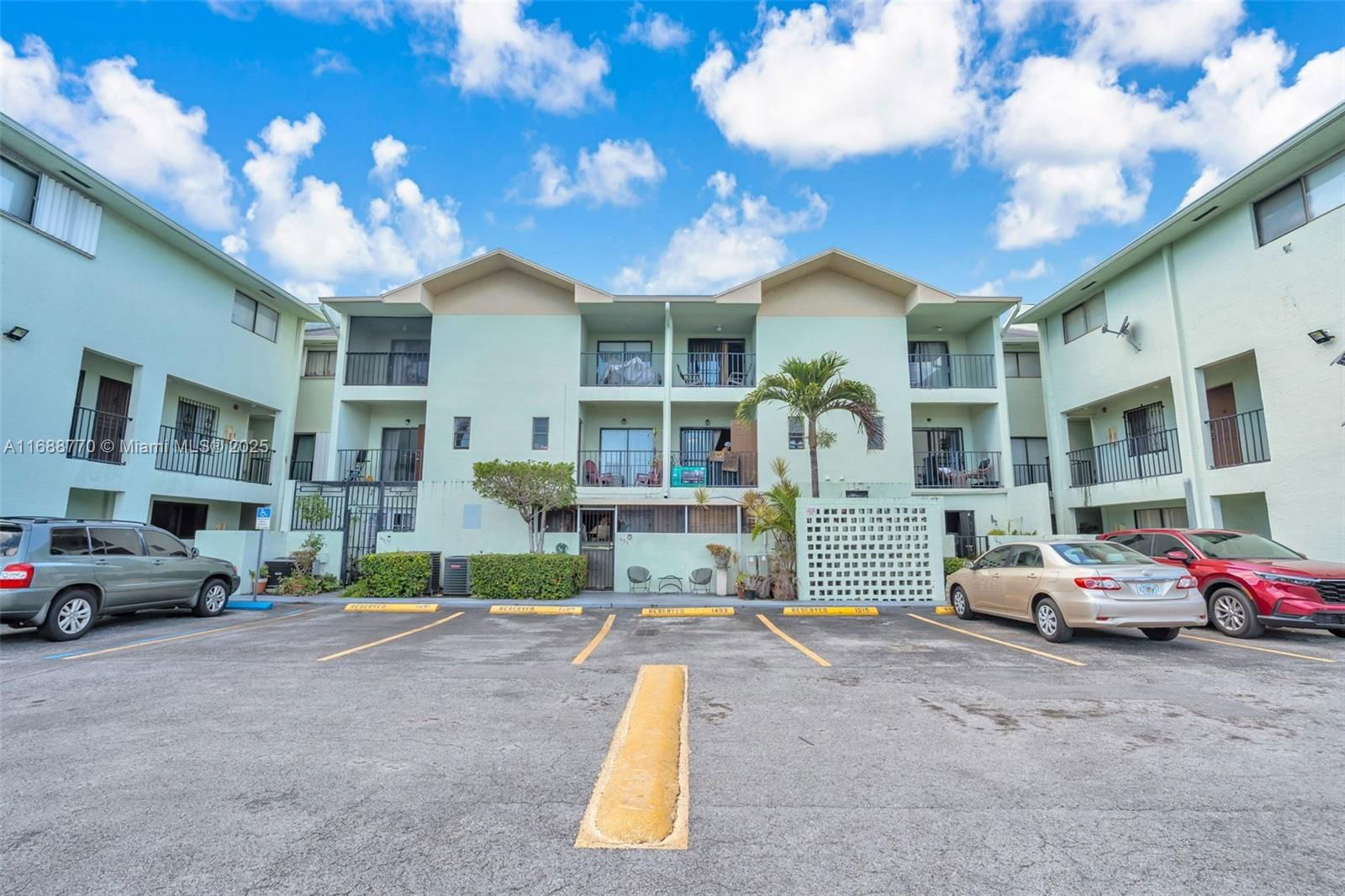Real estate property located at 1511 42nd Pl #1, Miami-dade, Coranes Condo #2, Hialeah, FL