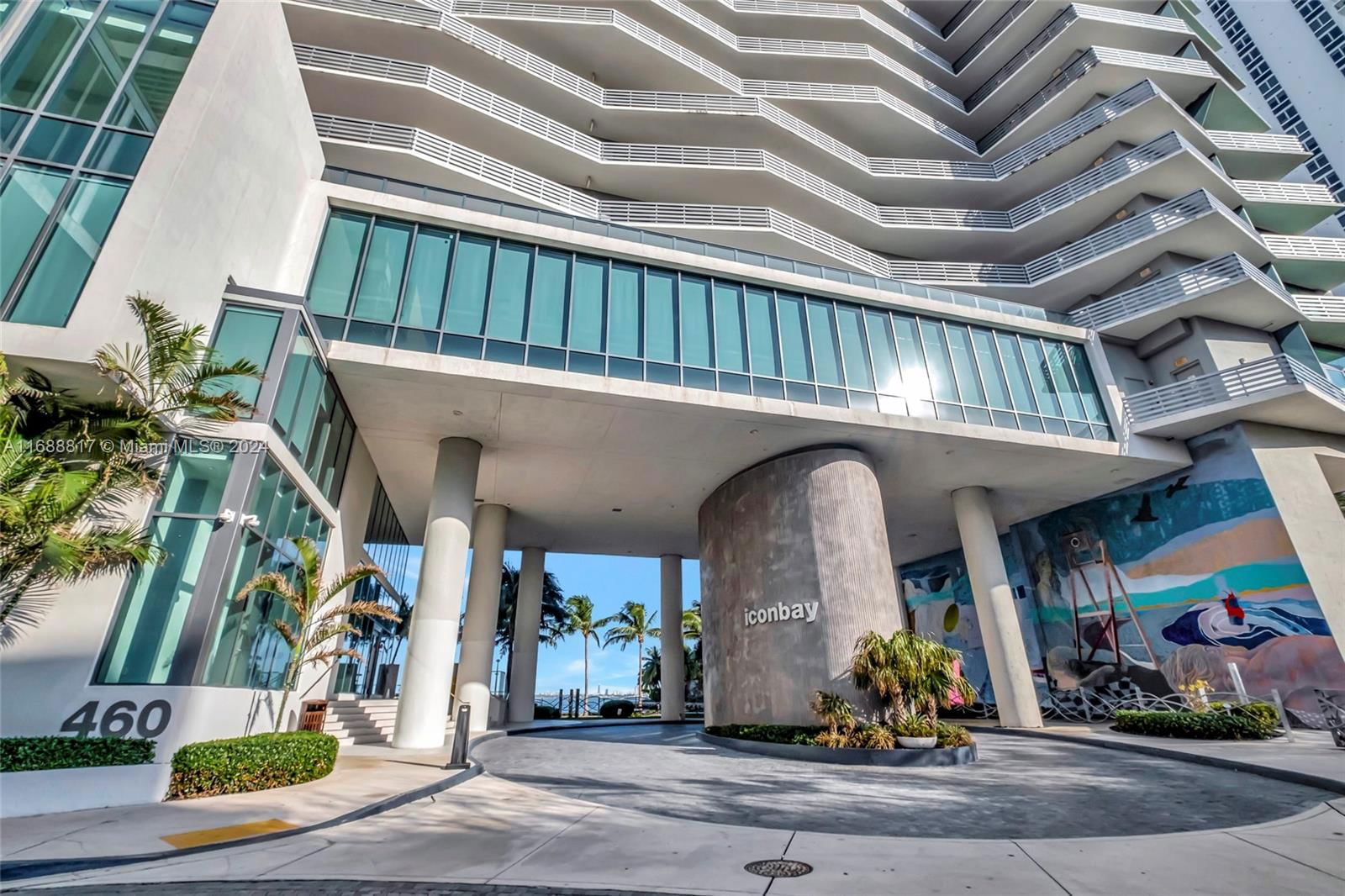 Real estate property located at 460 28th St #2801 CORNER UNIT, Miami-Dade, ICON BAY CONDO, Miami, FL