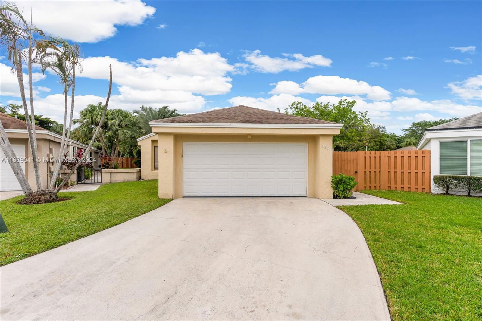 Real estate property located at 3331 22nd Pl, Broward, LAKEVIEW HOMES AT CENTURA, Coconut Creek, FL