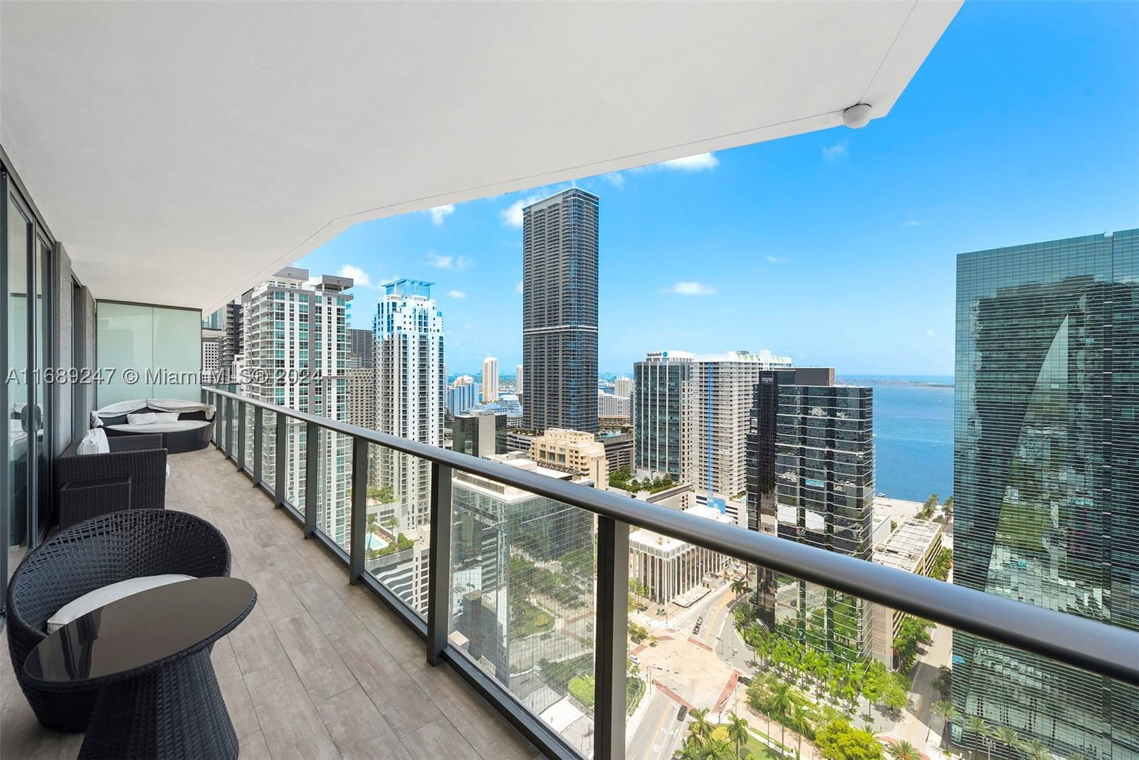 Real estate property located at 1300 Miami Ave #3402, Miami-dade, 1300 S Miami Avenue Condo, Miami, FL