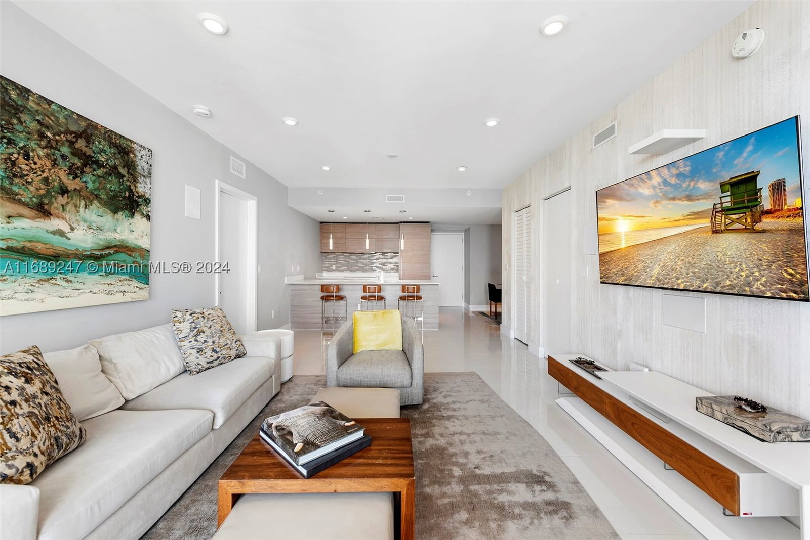 Real estate property located at 1300 Miami Ave #3402, Miami-dade, 1300 S Miami Avenue Condo, Miami, FL