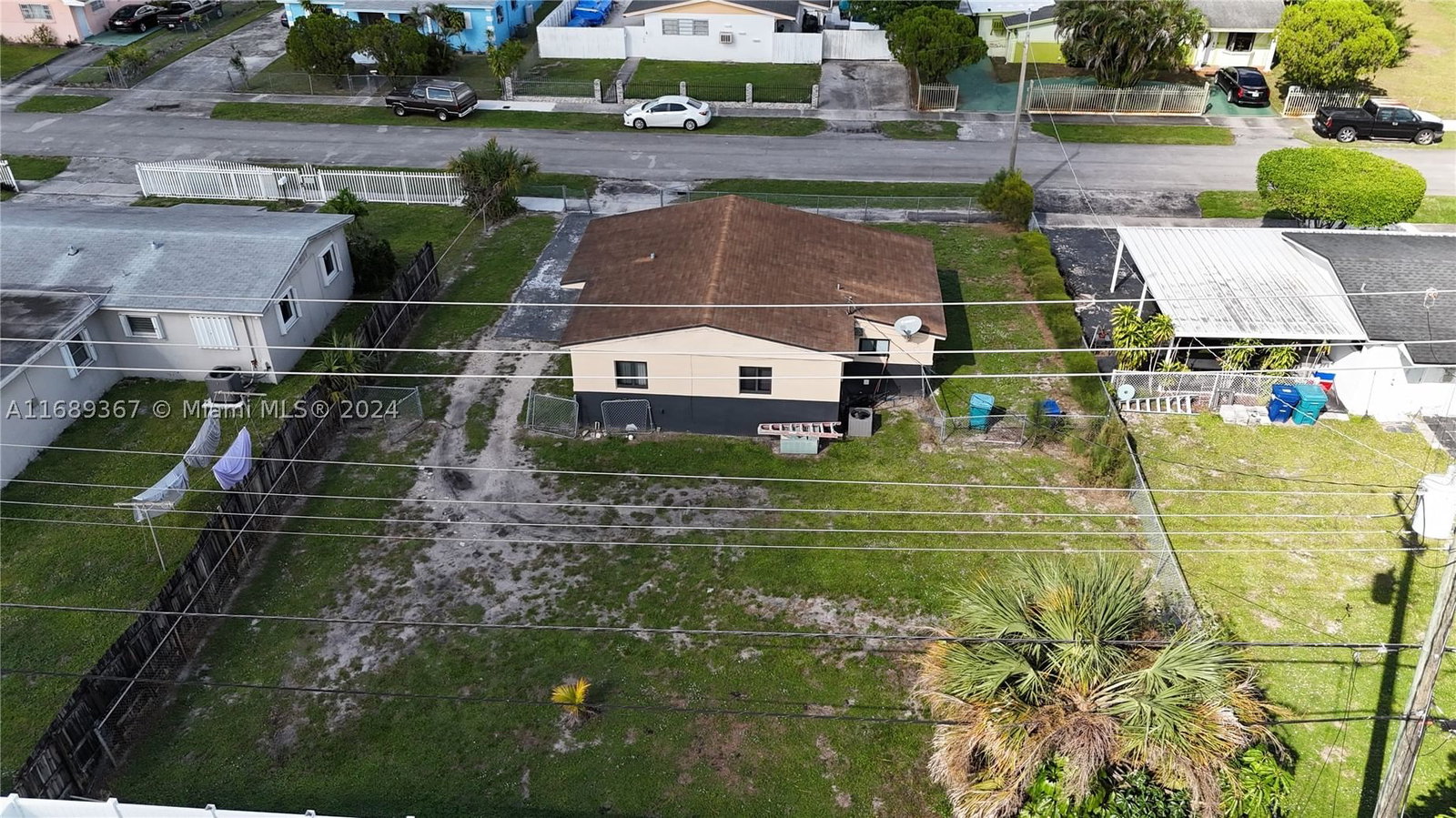 Real estate property located at 3260 209th Ter, Miami-dade, Riverdale Estates Sec 2, Miami Gardens, FL