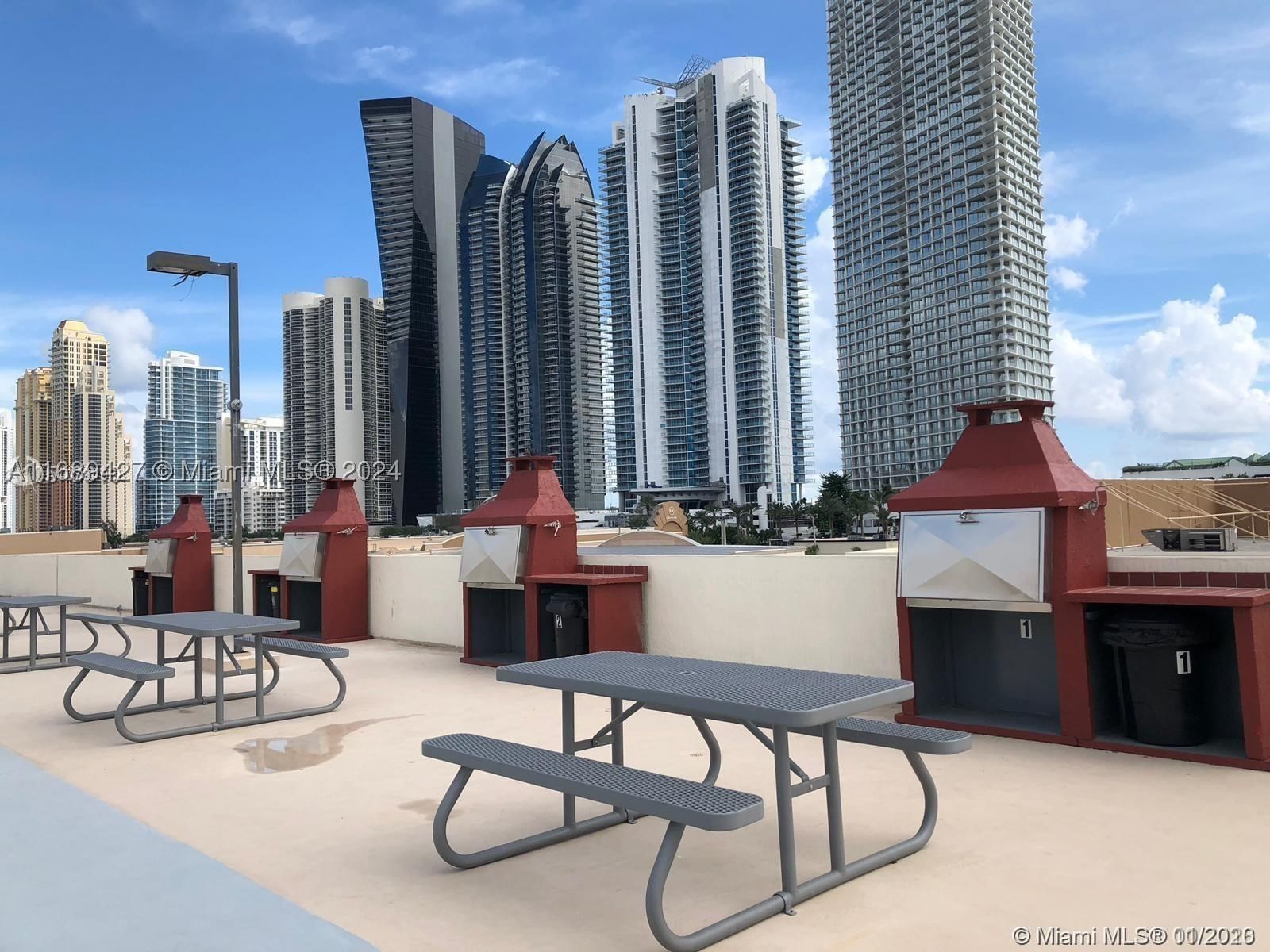 Real estate property located at 17021 Bay Rd #412-IV, Miami-dade, Plaza Of Americas Condo P, Sunny Isles Beach, FL