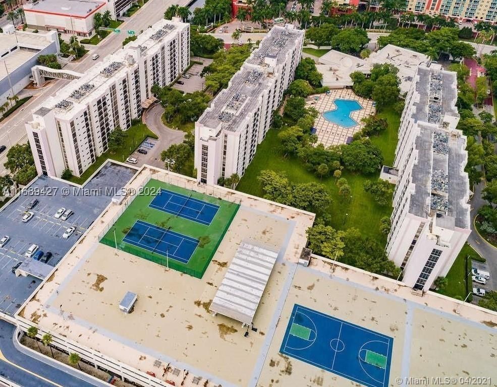 Real estate property located at 17021 Bay Rd #412-IV, Miami-dade, Plaza Of Americas Condo P, Sunny Isles Beach, FL