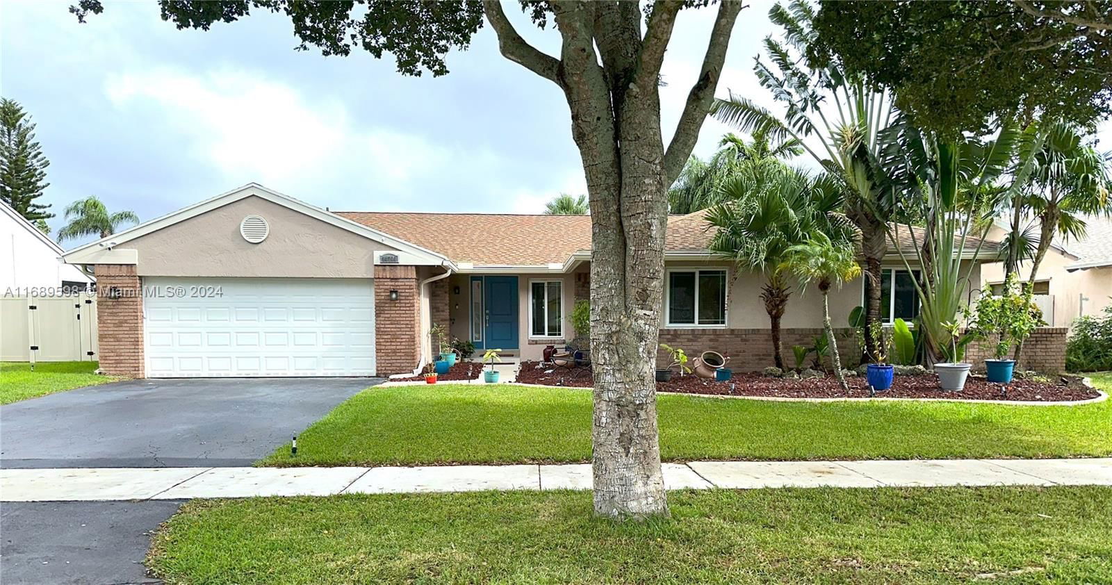 Real estate property located at 14701 Kirsten Ct, Broward, SHENANDOAH SECTION FOUR, Davie, FL