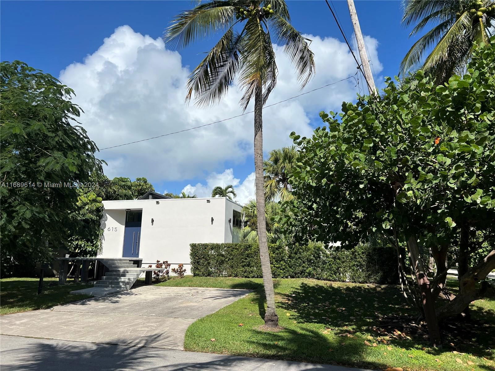 Real estate property located at 615 Harbor Cir, Miami-Dade, BISCAYNE KEY ESTATES, Key Biscayne, FL