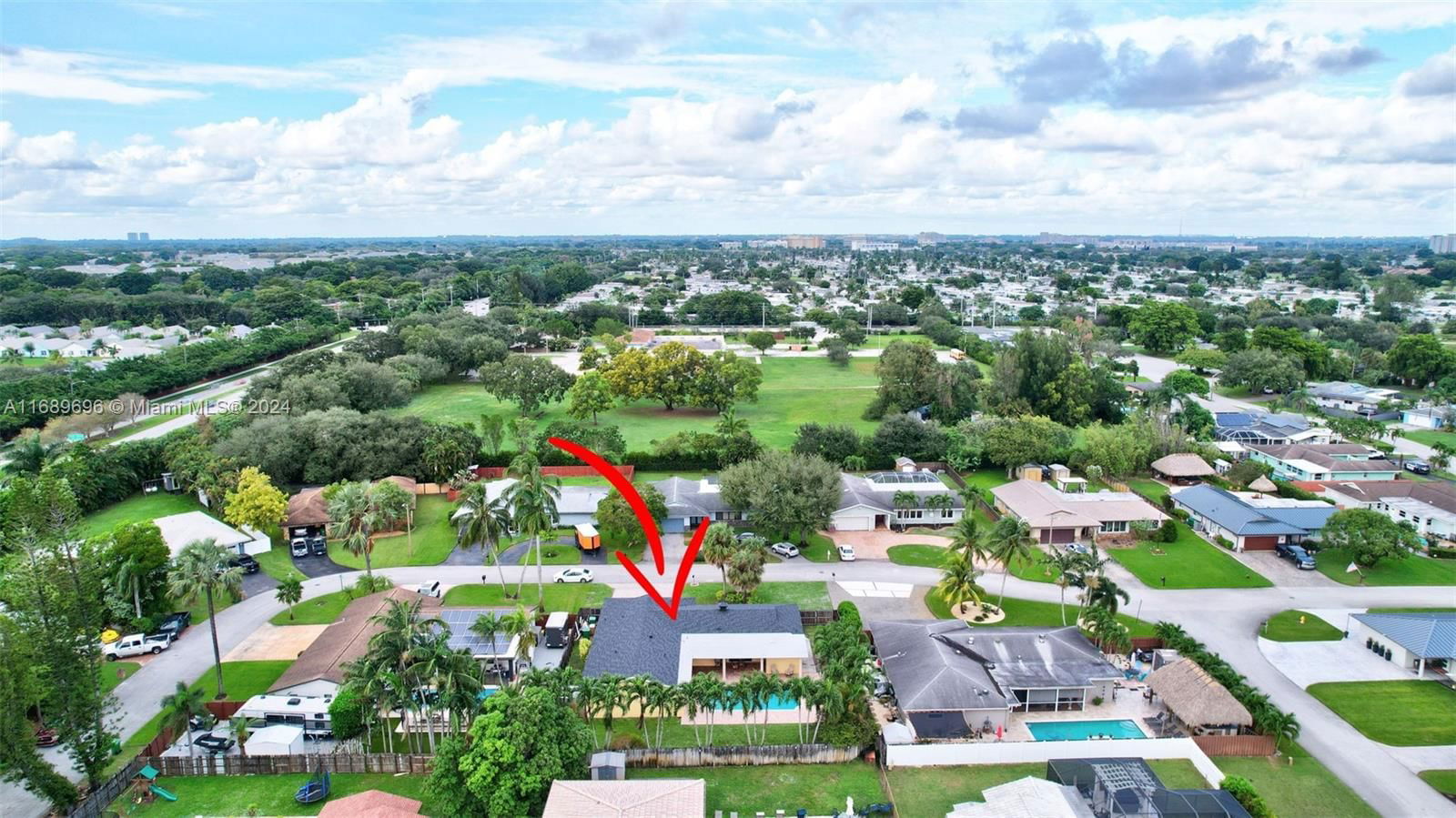 Real estate property located at 8710 26th Ct, Broward, ARROWHEAD COUNTRY HOMES S, Davie, FL