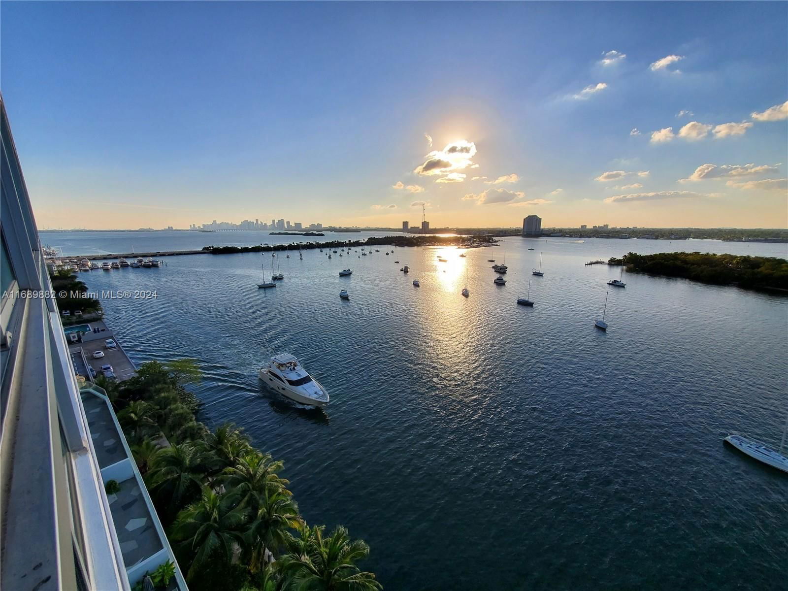 Real estate property located at 7934 West Dr #1005, Miami-Dade, SPACE 01 CONDO, North Bay Village, FL