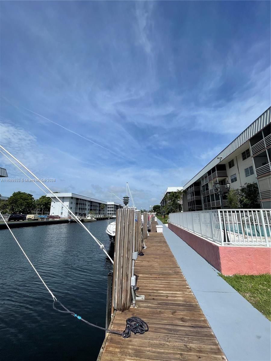 Real estate property located at 3750 170th St #109, Miami-Dade, EDEN ISLES CONDO NO 5, North Miami Beach, FL