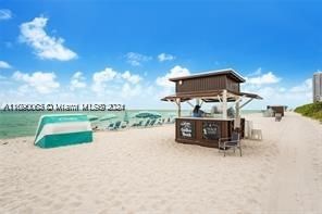 Real estate property located at 6801 Collins Ave #1203, Miami-dade, Central Carillon Beach Co, Miami Beach, FL