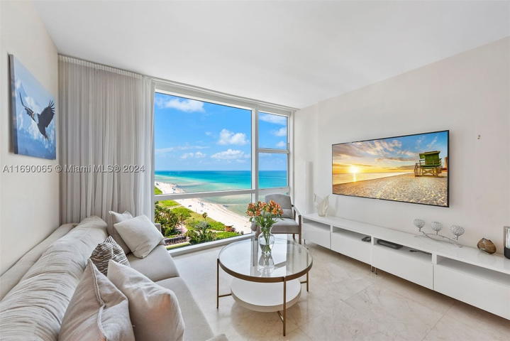 Real estate property located at 6801 Collins Ave #1203, Miami-dade, Central Carillon Beach Co, Miami Beach, FL
