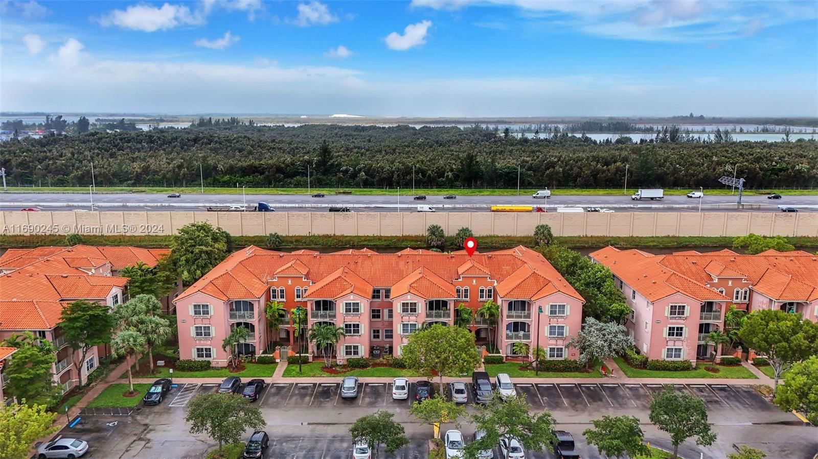 Real estate property located at 6440 114th Ave #424, Miami-Dade, The Courts At Doral Isles, Doral, FL