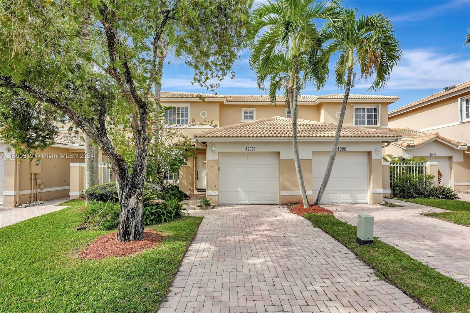 Real estate property located at 17095 22nd St, Broward, PEMBROKE ISLES 1, Pembroke Pines, FL