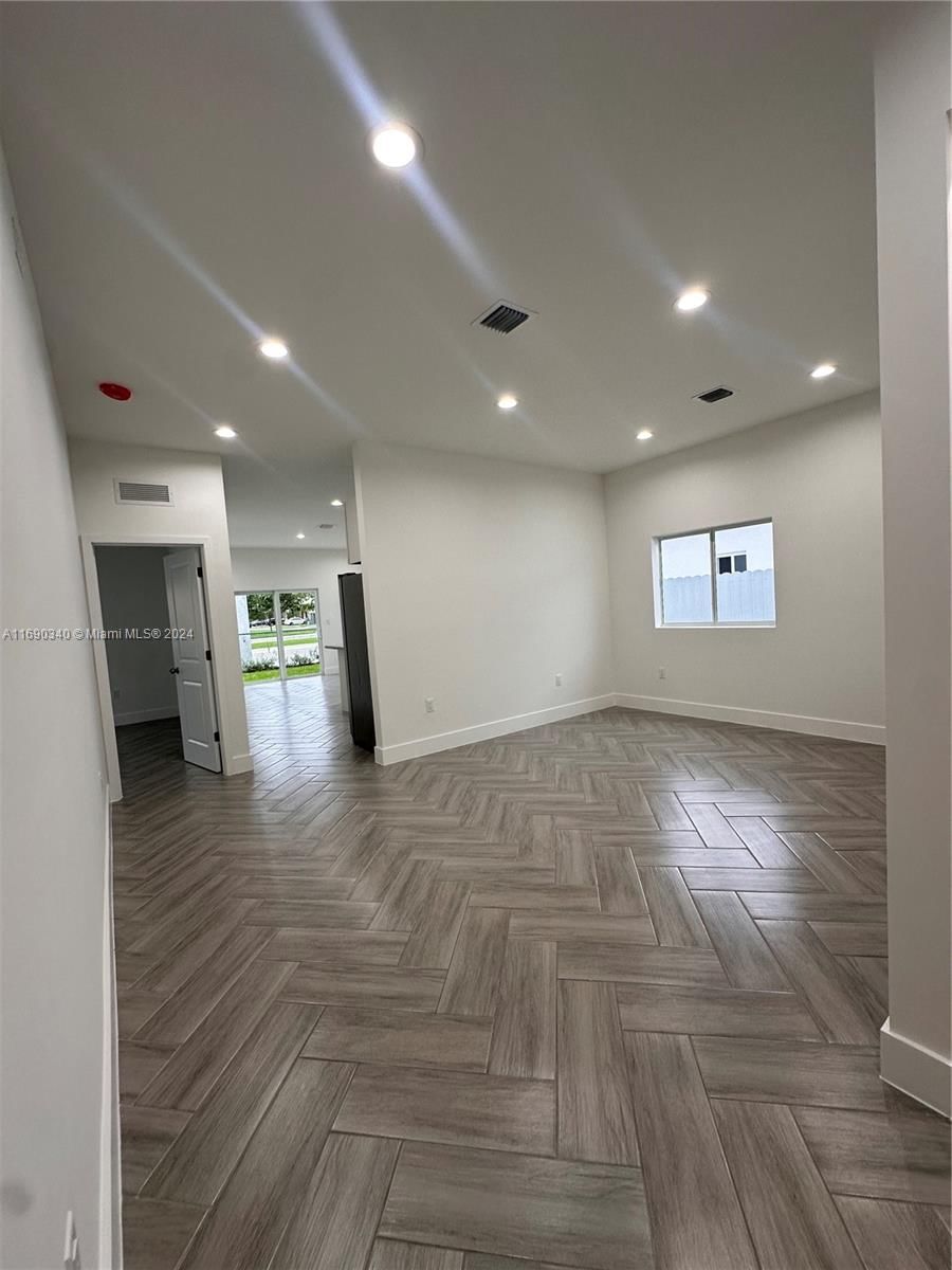 Real estate property located at 24128 116th Ct, Miami-dade, Luxor Homes, Homestead, FL