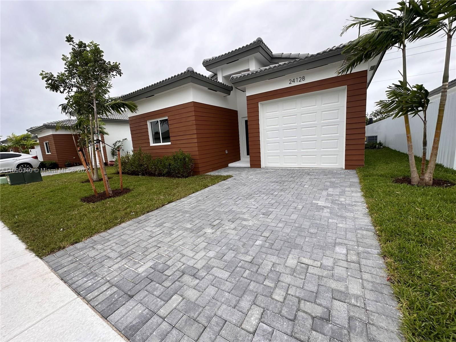 Real estate property located at 24128 116th Ct, Miami-dade, Luxor Homes, Homestead, FL