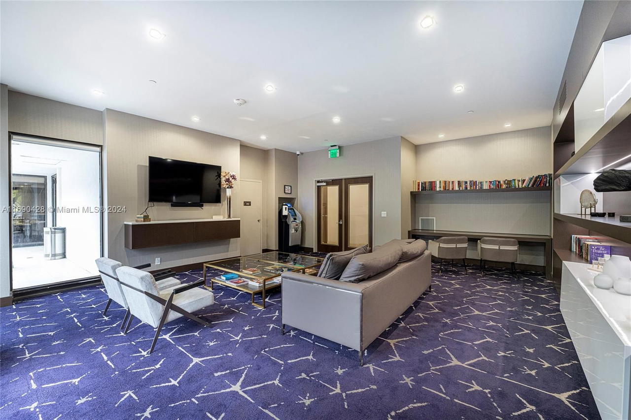 Real estate property located at 20225 34th Ct #1711, Miami-dade, Delvista Towers Condo, Aventura, FL