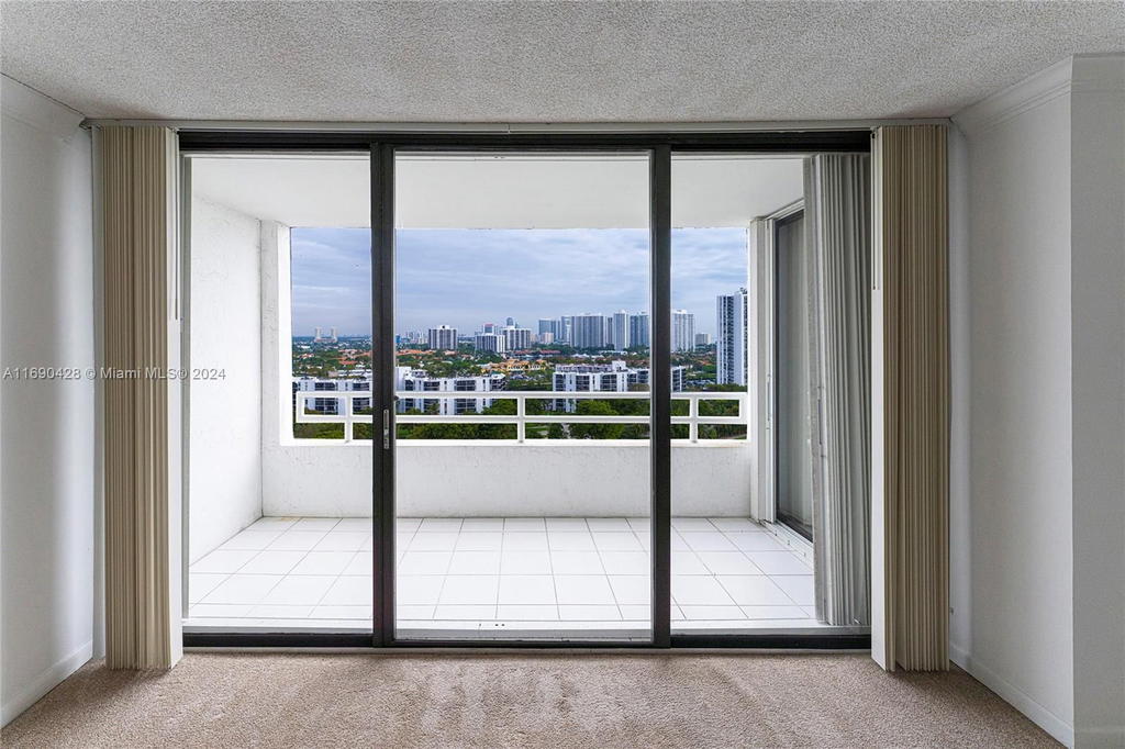 Real estate property located at 20225 34th Ct #1711, Miami-dade, Delvista Towers Condo, Aventura, FL