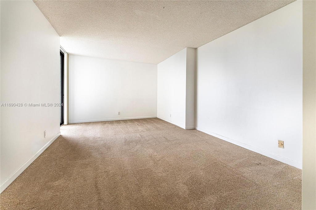 Real estate property located at 20225 34th Ct #1711, Miami-dade, Delvista Towers Condo, Aventura, FL