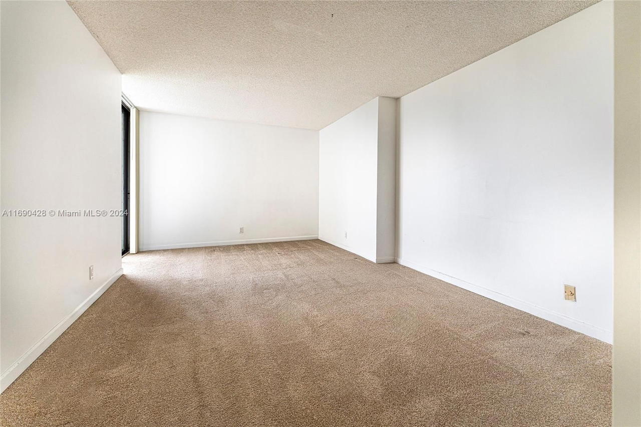 Real estate property located at 20225 34th Ct #1711, Miami-dade, Delvista Towers Condo, Aventura, FL