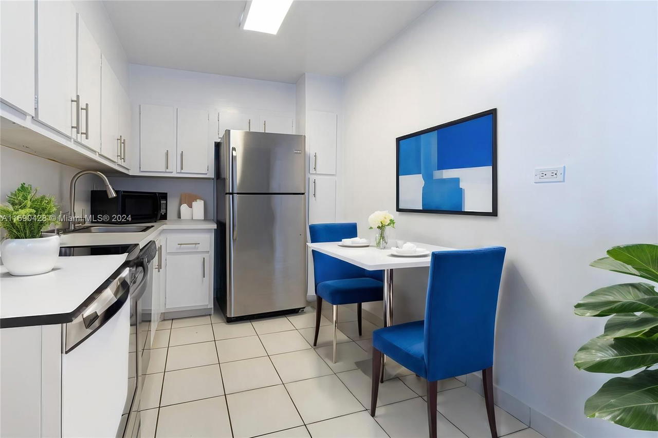 Real estate property located at 20225 34th Ct #1711, Miami-dade, Delvista Towers Condo, Aventura, FL