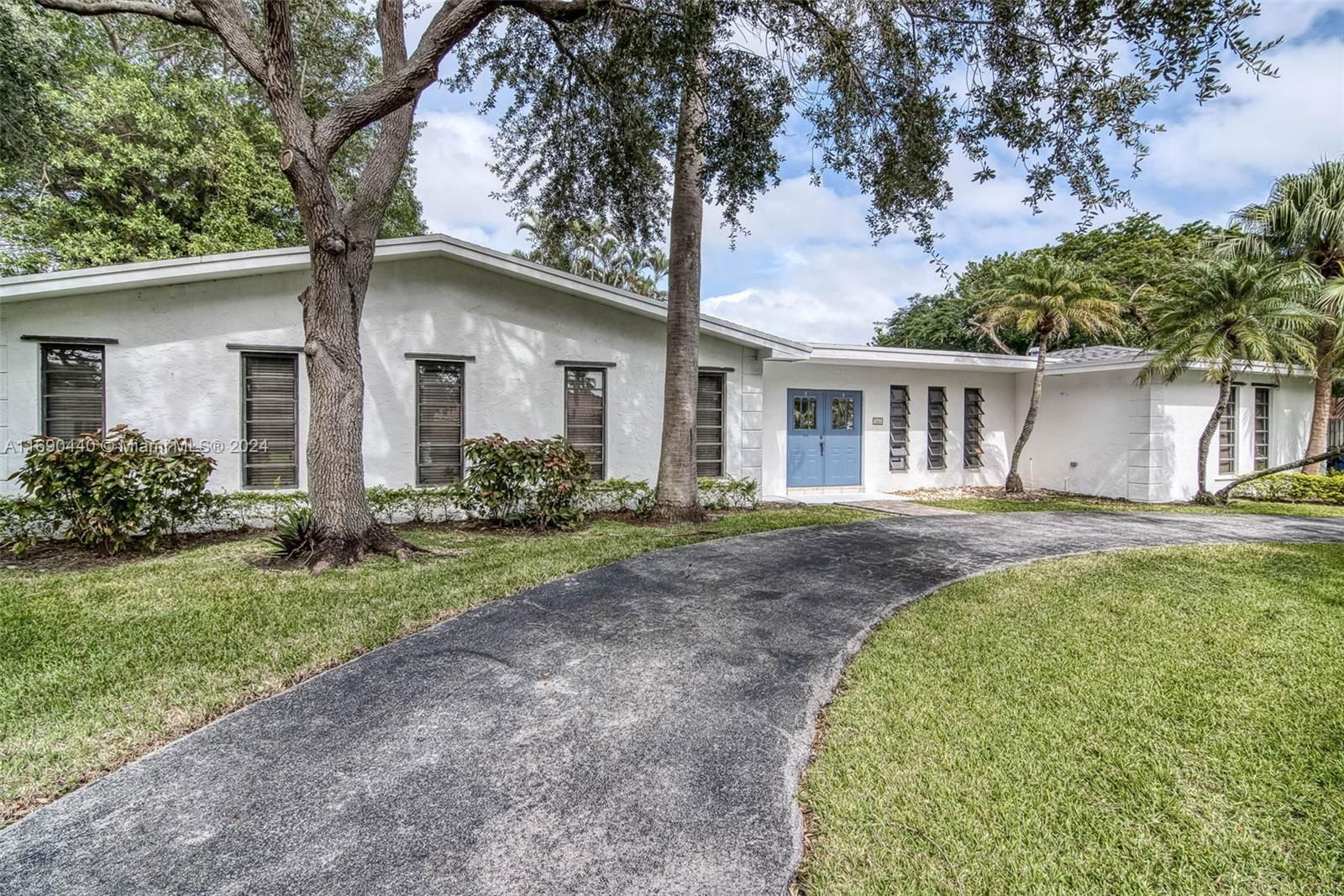 Real estate property located at 7805 165th St, Miami-Dade, AVOCADO ACRES 1ST ADDN, Palmetto Bay, FL