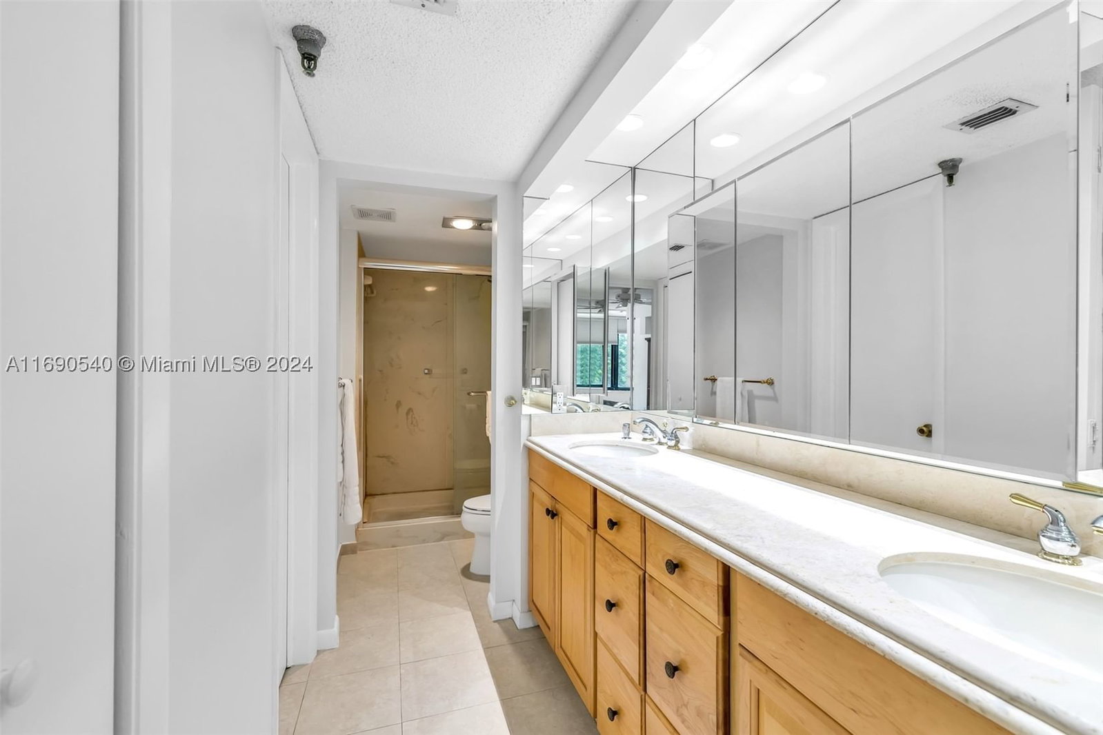 Real estate property located at 6320 Boca Del Mar Dr #207, Palm Beach, Glens Condo, Boca Raton, FL
