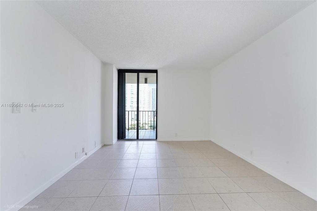 Real estate property located at 520 Brickell Key Dr A1812, Miami-dade, Brickell Key One Condo, Miami, FL